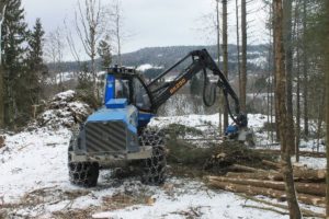 Krogsrud sag (Klokkerengen) har vært med på å prøve ut 2. generasjons biodrivstoff i et prosjekt drevet av Energigården, Nibio, NORSKOG og MEF.